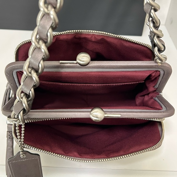 COACH Parker Smooth Leather Kiss Lock Shoulder Bag in Gray - Picture 7 of 9